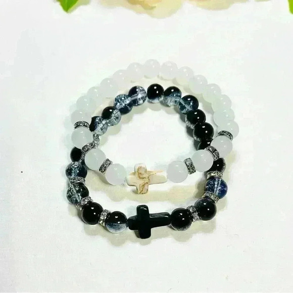 Cross Rhinestone Beaded Bracelets - Picture 5 of 7